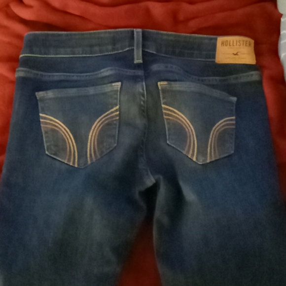 Clothes - Picture 3 of 3